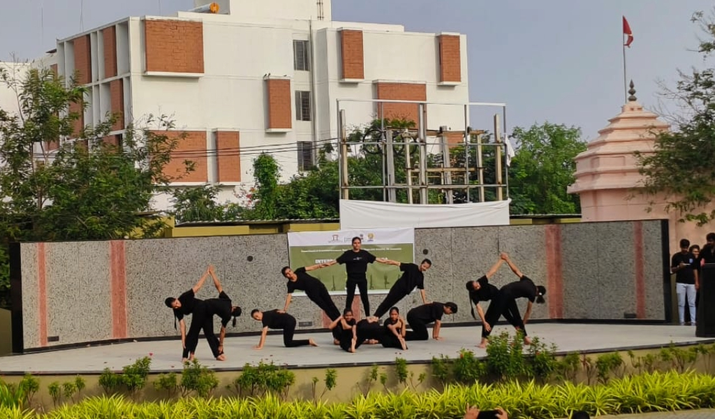 RK University